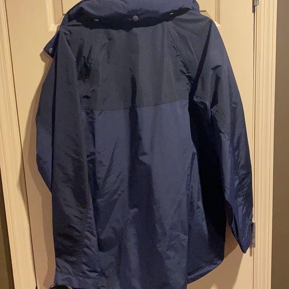 Under Armour coat size M - Picture 10 of 11